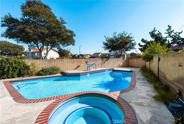 2042 W Beverly, Orange, CA 92868