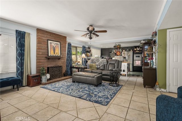 2042 W Beverly, Orange, CA 92868