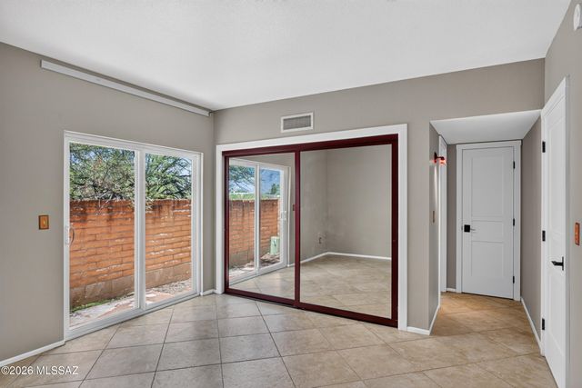 3856 N Pasatiempo Place, Tucson, AZ 85705