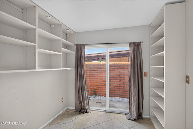 3856 N Pasatiempo Place, Tucson, AZ 85705