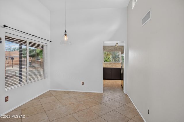 3856 N Pasatiempo Place, Tucson, AZ 85705