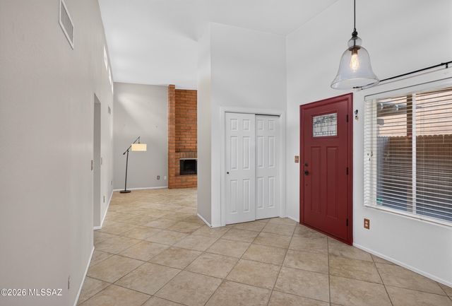 3856 N Pasatiempo Place, Tucson, AZ 85705