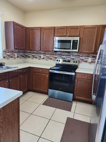23941 SW 118th Ave, Homestead, FL 33032