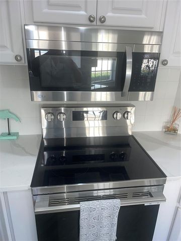 7630 PESARO DRIVE, Sarasota, FL 34238