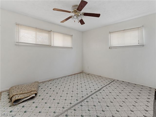 9248 Lynnhaven Road, Parma Heights, OH 44130