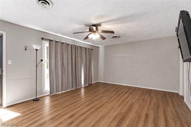 9248 Lynnhaven Road, Parma Heights, OH 44130