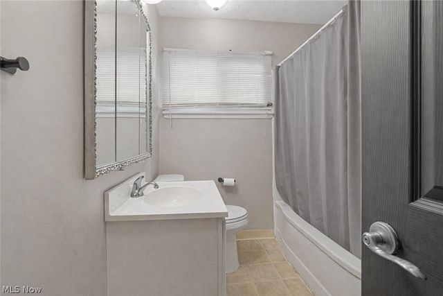 9248 Lynnhaven Road, Parma Heights, OH 44130