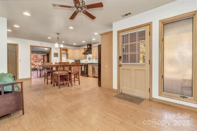 111 Hidden Pond Lane, Asheville, NC 28804