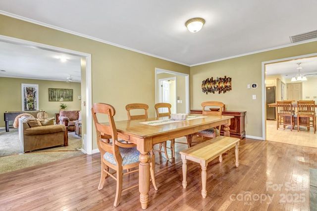 111 Hidden Pond Lane, Asheville, NC 28804