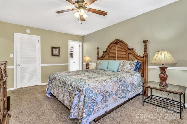 111 Hidden Pond Lane, Asheville, NC 28804