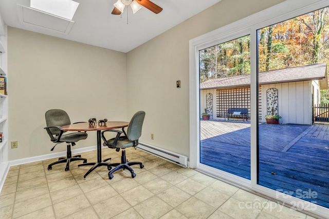 111 Hidden Pond Lane, Asheville, NC 28804