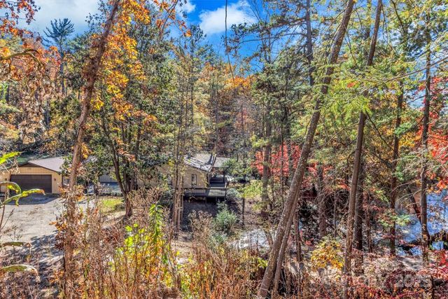 111 Hidden Pond Lane, Asheville, NC 28804