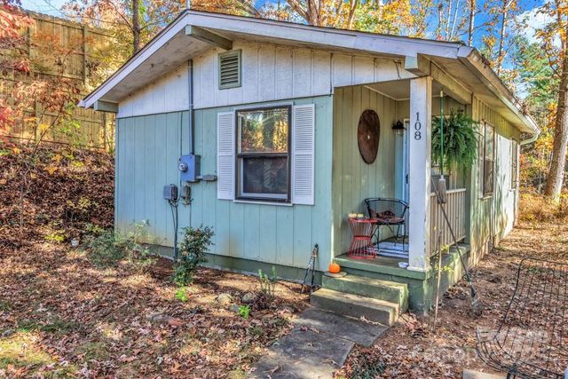 111 Hidden Pond Lane, Asheville, NC 28804