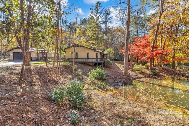 111 Hidden Pond Lane, Asheville, NC 28804