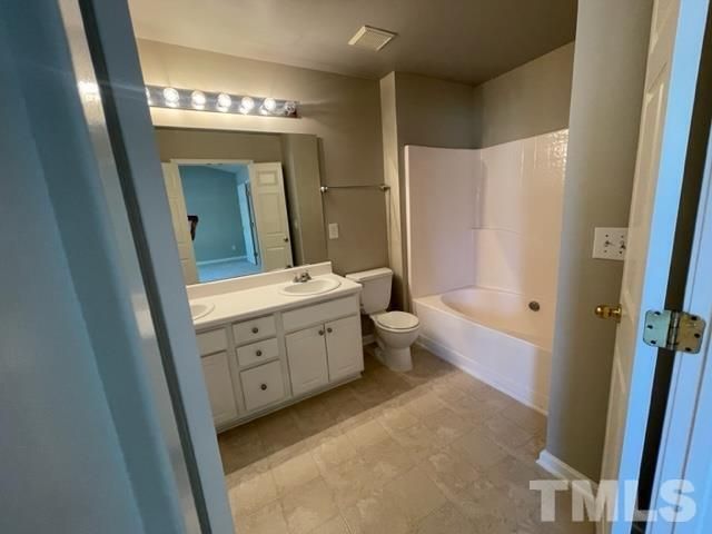 804 Walnut Woods Drive, Morrisville, NC 27560