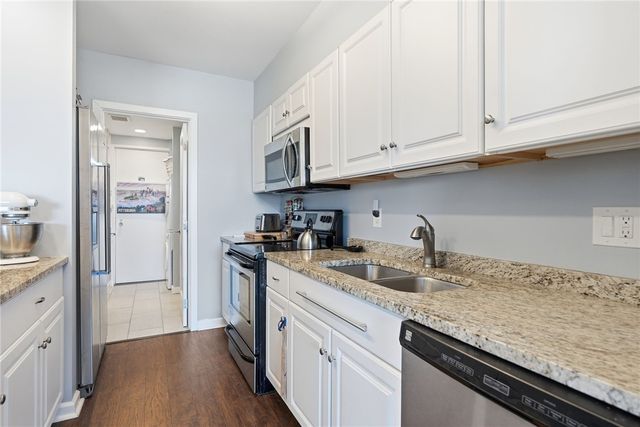 320 Fort Duquesne Blvd 4F, Downtown Pgh, PA 15222