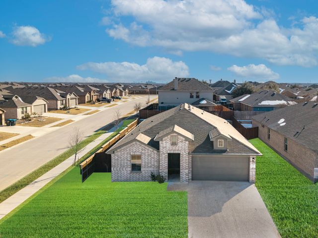 417 Destin Drive, Fort Worth, TX 76131