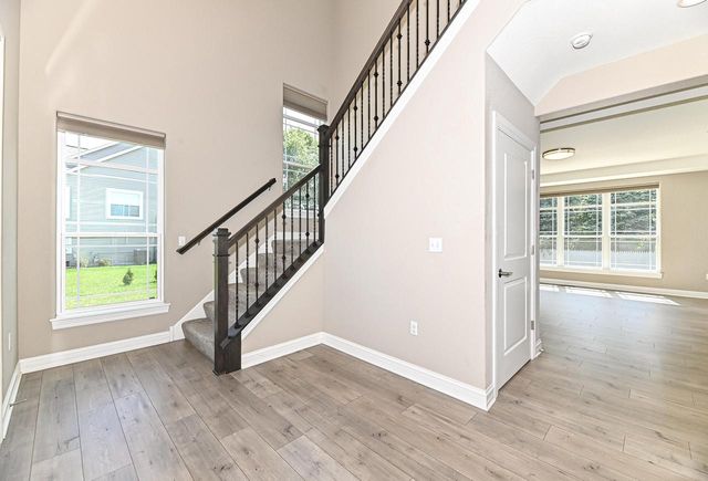 1515 E Maple View DRIVE, Oak Creek, WI 53154