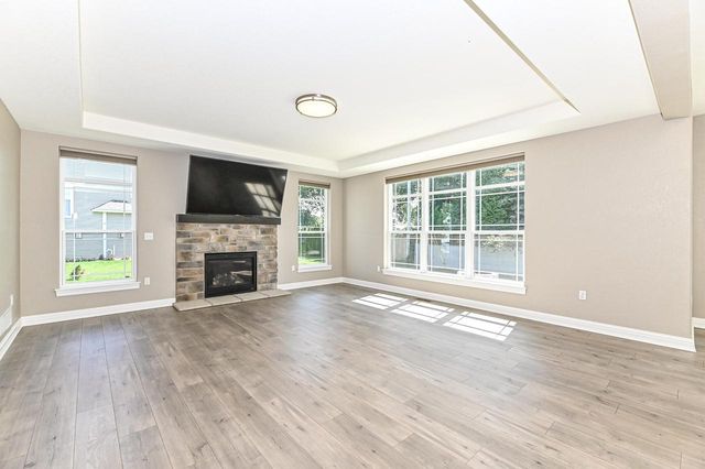 1515 E Maple View DRIVE, Oak Creek, WI 53154