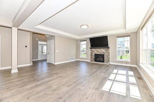 1515 E Maple View DRIVE, Oak Creek, WI 53154