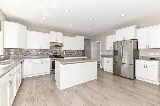 1515 E Maple View DRIVE, Oak Creek, WI 53154