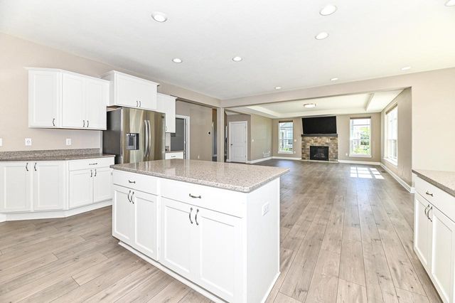1515 E Maple View DRIVE, Oak Creek, WI 53154