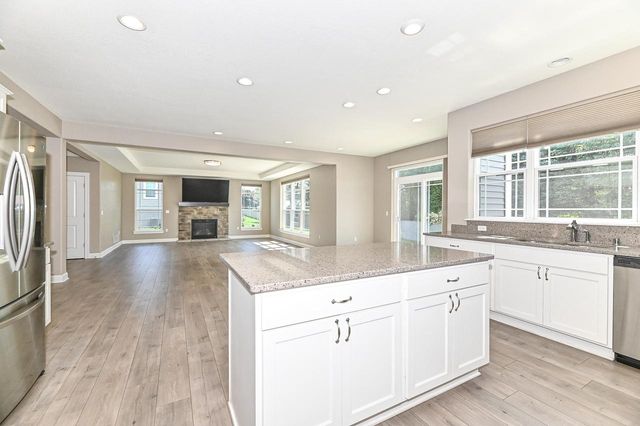 1515 E Maple View DRIVE, Oak Creek, WI 53154