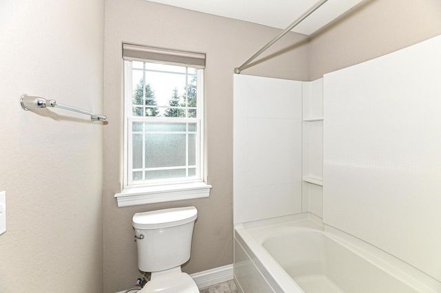1515 E Maple View DRIVE, Oak Creek, WI 53154