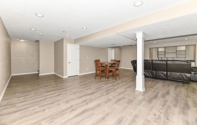 1515 E Maple View DRIVE, Oak Creek, WI 53154