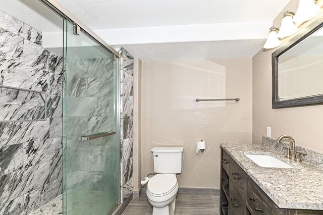 1515 E Maple View DRIVE, Oak Creek, WI 53154
