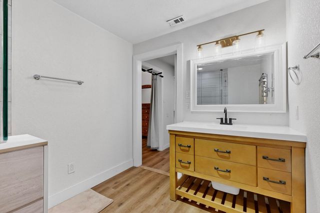 4214 Falls Drive, Dallas, TX 75211