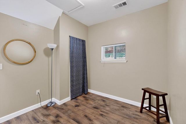 4214 Falls Drive, Dallas, TX 75211