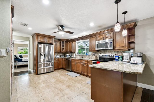 1948 BELLEAIR ROAD, Clearwater, FL 33764