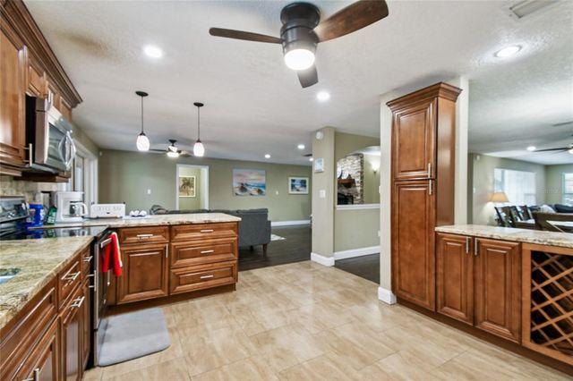 1948 BELLEAIR ROAD, Clearwater, FL 33764