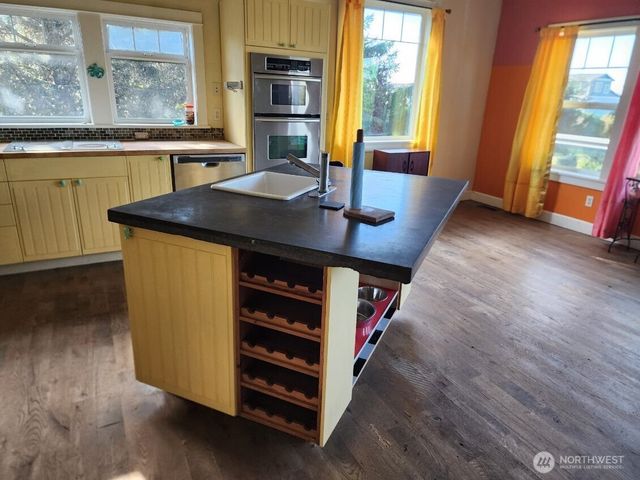 126 Sand Dune Avenue NW, Ocean Shores, WA 98569