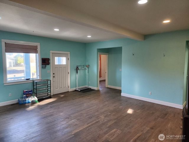 126 Sand Dune Avenue NW, Ocean Shores, WA 98569