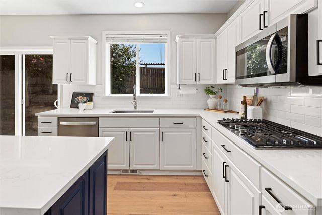 4125 NE 27th Place, Renton, WA 98059
