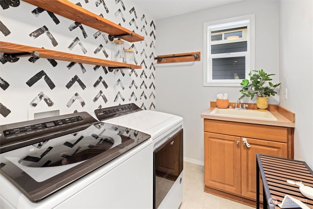 4125 NE 27th Place, Renton, WA 98059