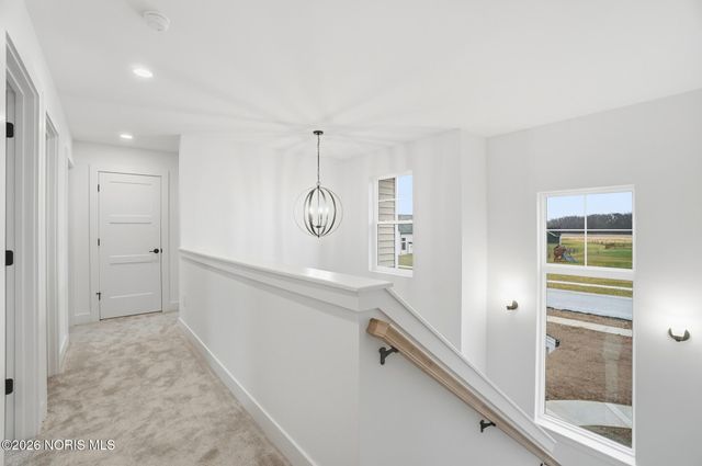 140 Barton Creek Drive, Perrysburg, OH 43551