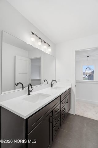 140 Barton Creek Drive, Perrysburg, OH 43551