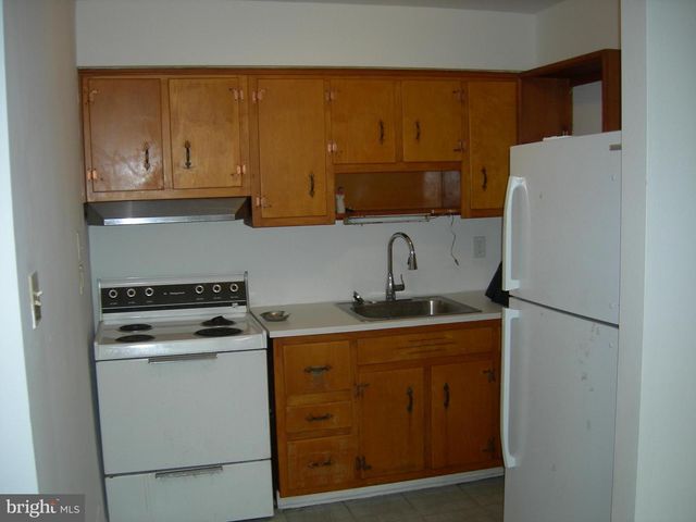 266 BRIDGE ST, Drexel Hill, PA 19026