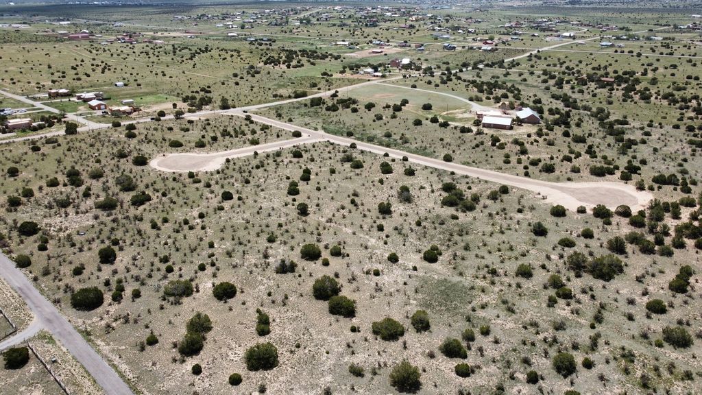 2 Taluca Court, Edgewood, NM 87015