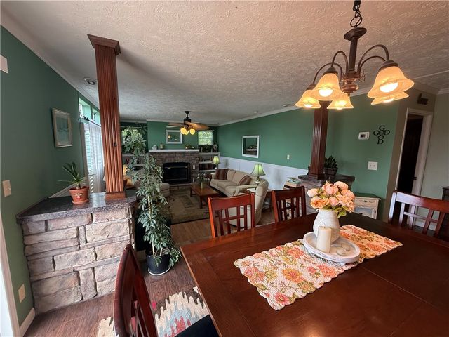 1 Suntop Lane, Holiday Island, AR 72631