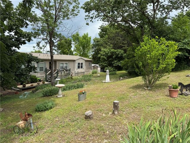 1 Suntop Lane, Holiday Island, AR 72631
