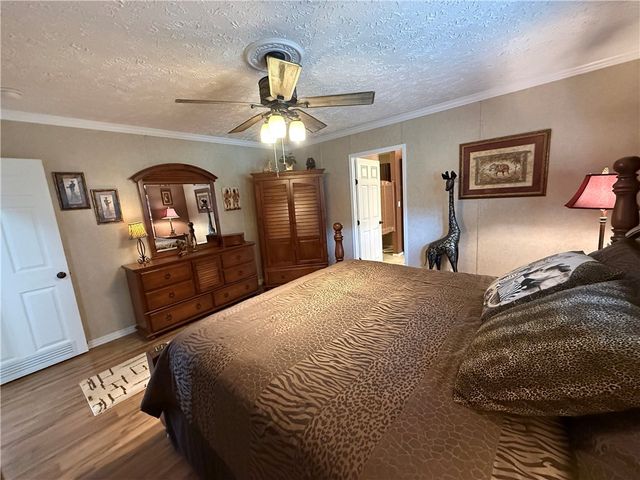 1 Suntop Lane, Holiday Island, AR 72631