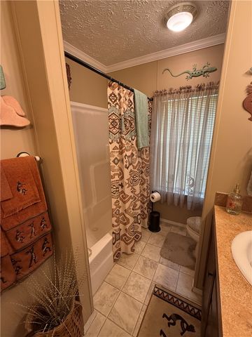1 Suntop Lane, Holiday Island, AR 72631