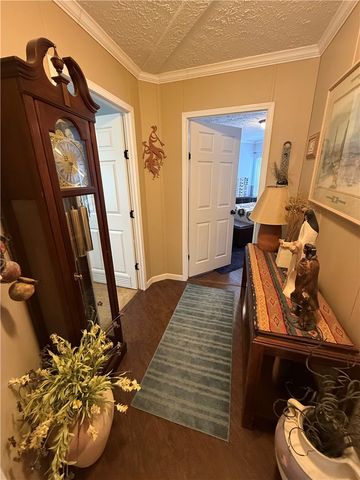1 Suntop Lane, Holiday Island, AR 72631