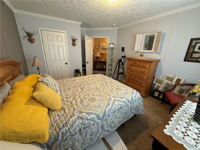 1 Suntop Lane, Holiday Island, AR 72631
