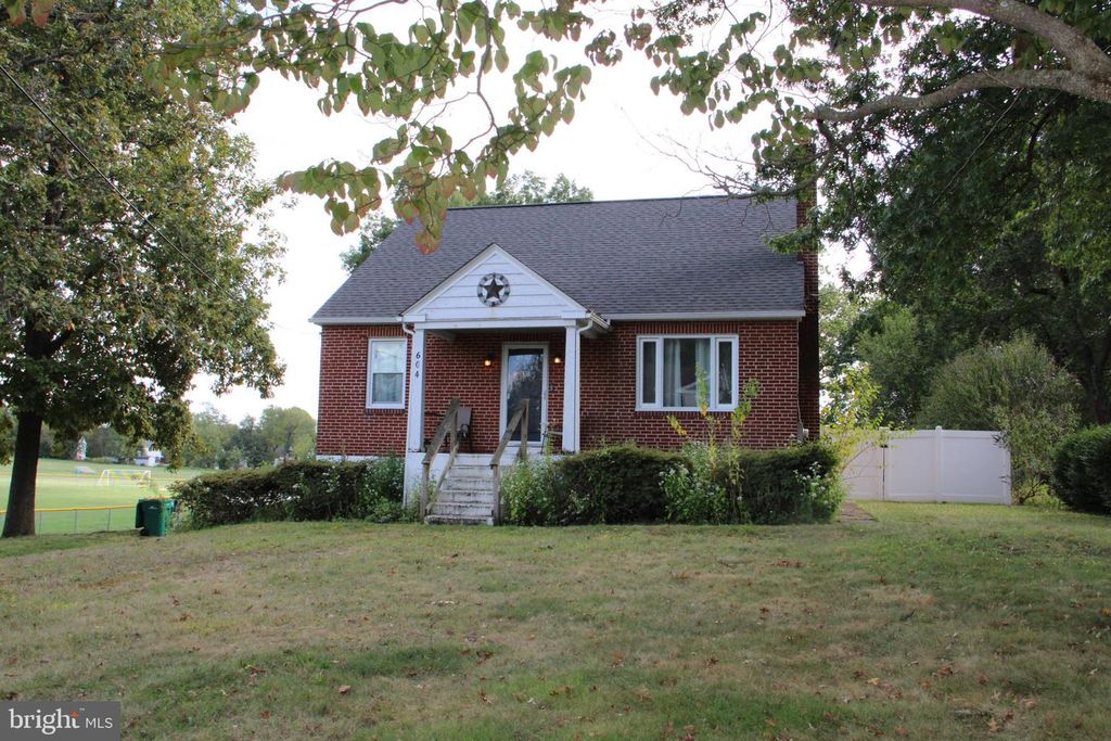 604 GREEN ST, Royersford, PA 19468
