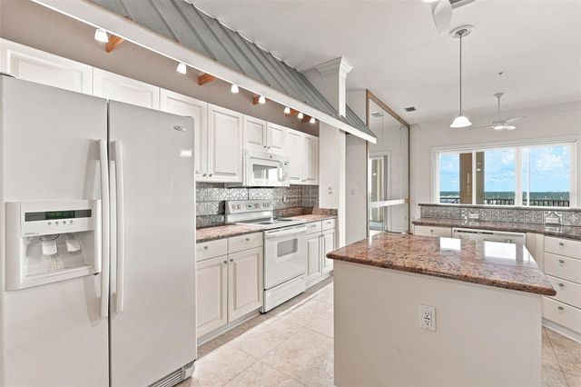 2060 MATECUMBE KEY ROAD 2803, Punta Gorda, FL 33955